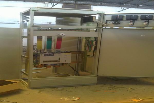 兴隆华侨农场控制柜-3683品牌总闸控制柜的使用原则